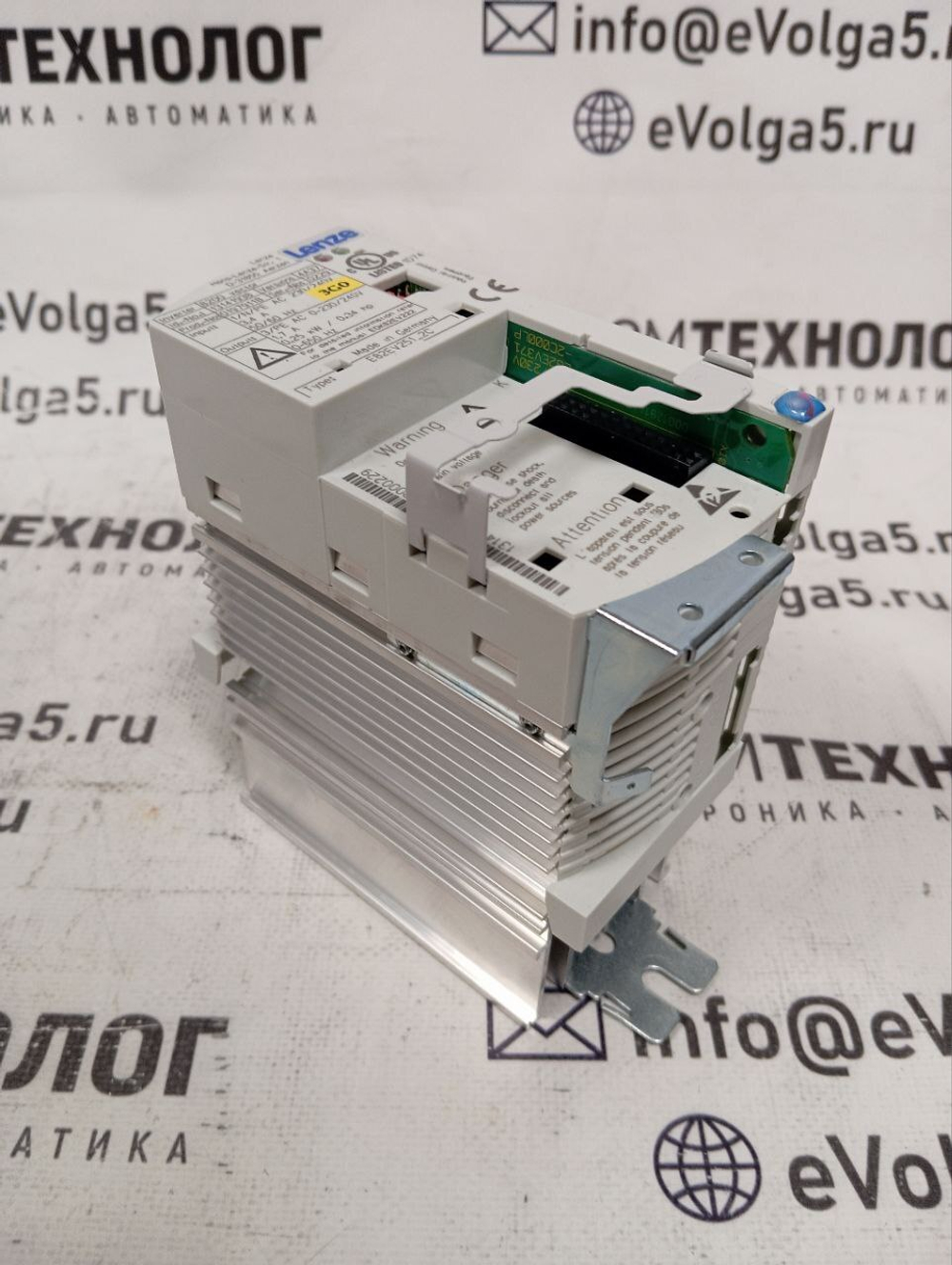 Lenze E82EV251_2C б/у