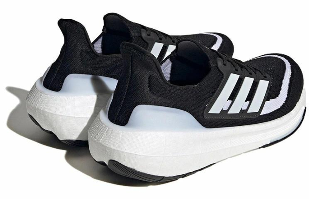 Кроссовки Adidas Ultraboost Light