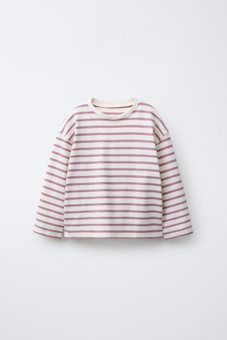 ZARA НАБОР ИЗ ТРЕХ ФУТБОЛОК С ПРИНТОМ, СЕРО-ЛИЛОВЫЙ