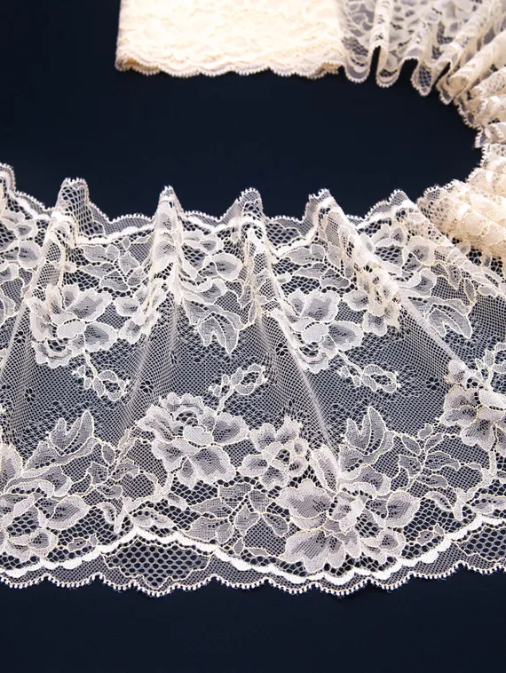 03-267 Кружево эластичное 22 см, телесный 126