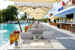 "Сан Ремо" диван 2-местный плетеный из роупа, каркас алюминий белый, роуп бежевый, ткань бежевая