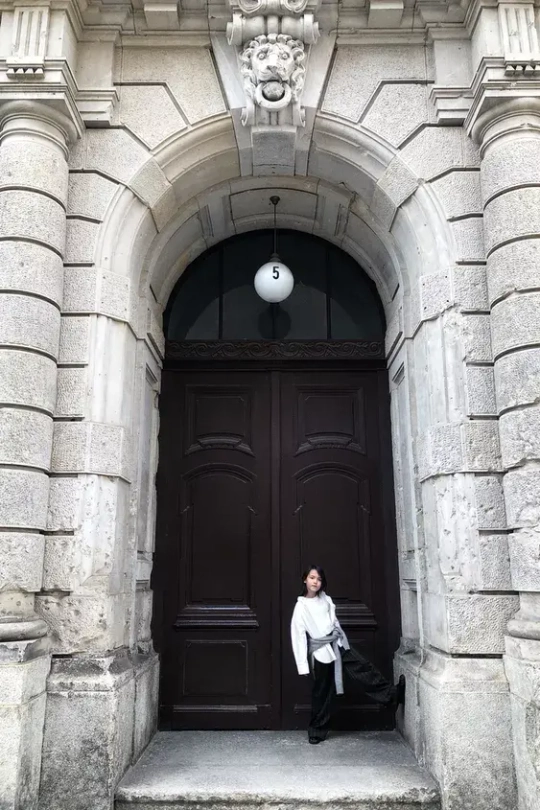ZARA БРЮКИ С ПРИНТОМ, ЧЕРНЫЙ
