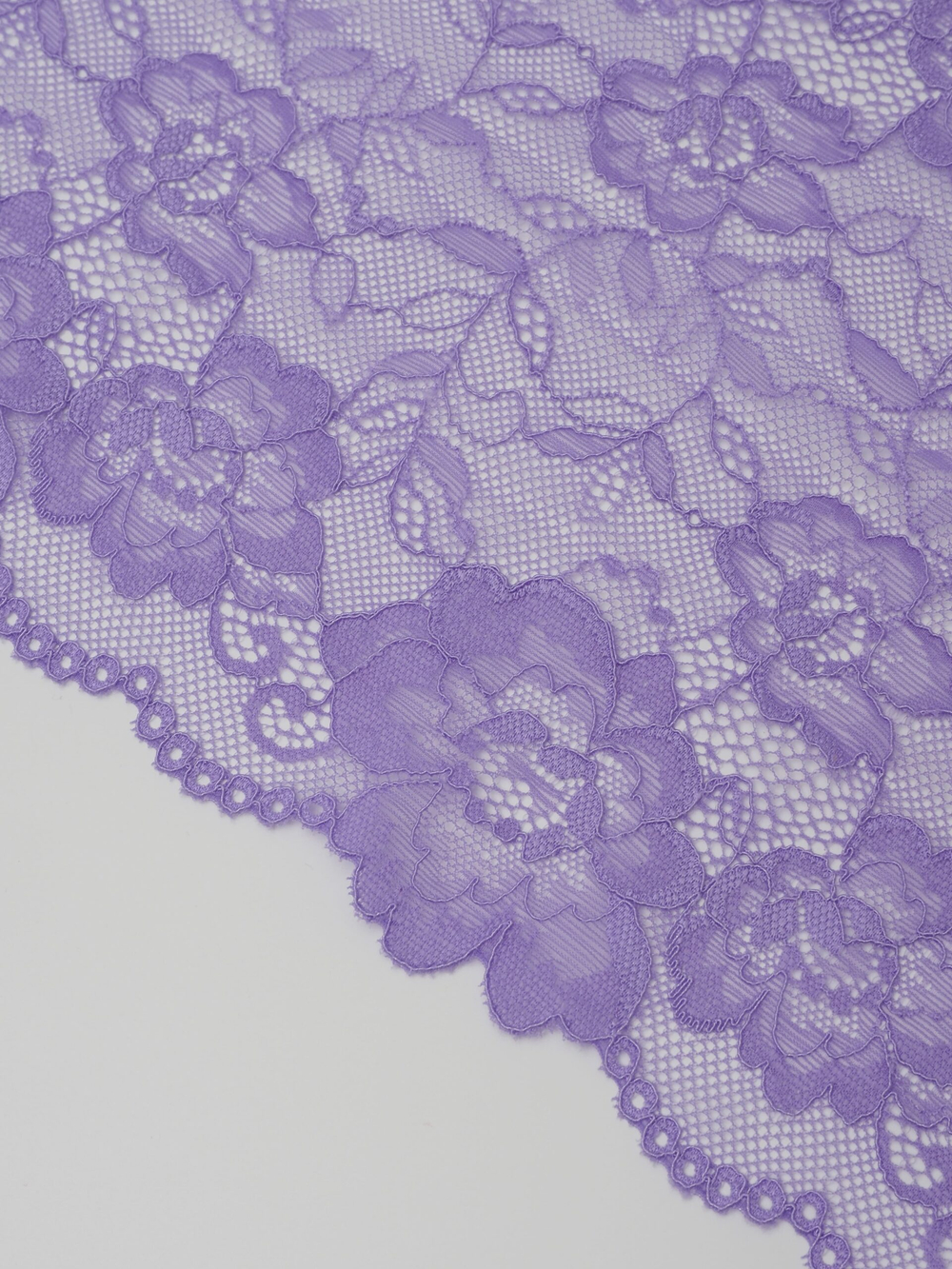 Эластичное кружево яркая лаванда (ярче резинок) ширина 20 см