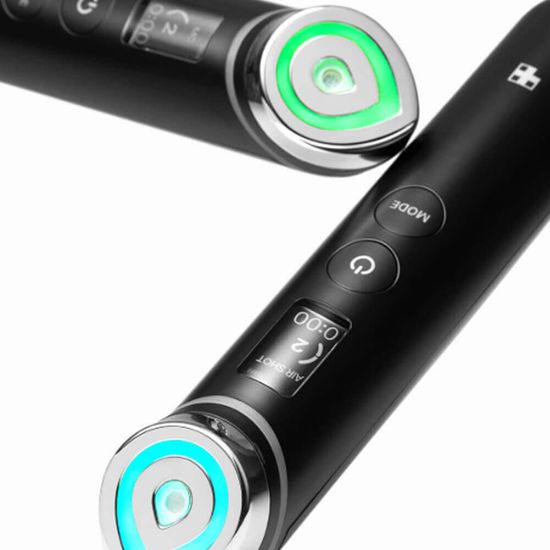 Medicube Age R Booster Pro Микротоковый массажер для лица электрический , черный.