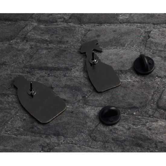 Пин на рюкзак и одежду. Bullsh*t remover