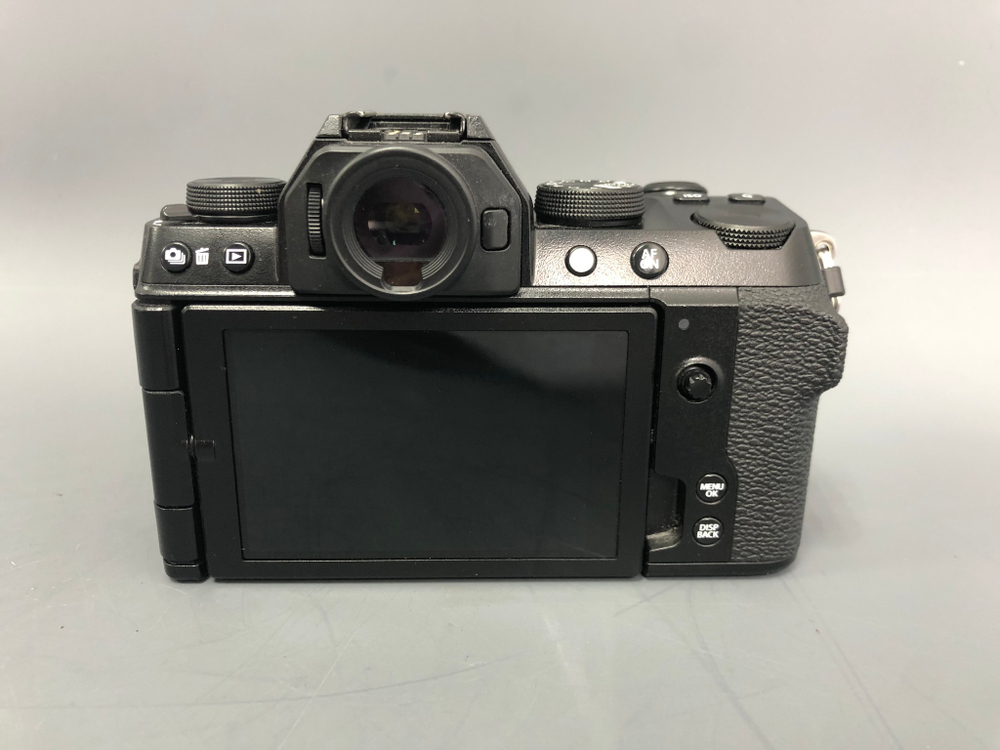 FujiFilm X-S10 Body 2.100 кадров