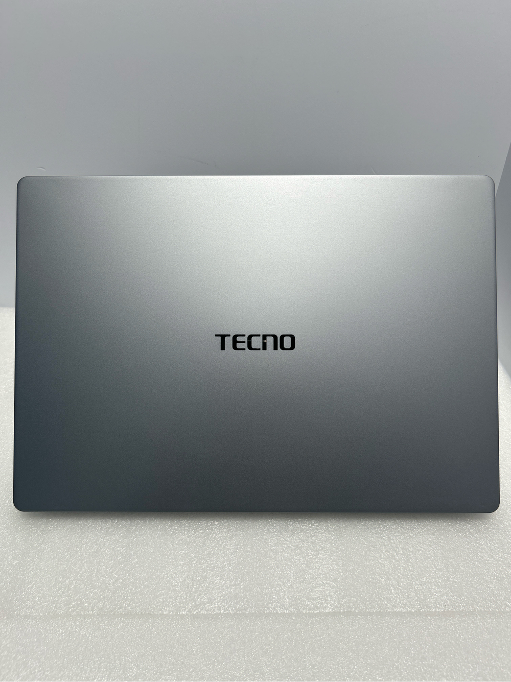 Ноутбук Tecno MegaBook K16SDA 16"/AMD Ryzen 5 5500U/RAM 16GB/SSD 512GB/AMD Radeon Graphics/1920x1080/IPS/Windows 11/Подсветка - кл:нет/Cерый космос. Состояние: B1