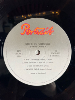 Винтажная виниловая пластинка LP Cyndi Lauper She Is So Unusual (Japan 1983) (Obi)