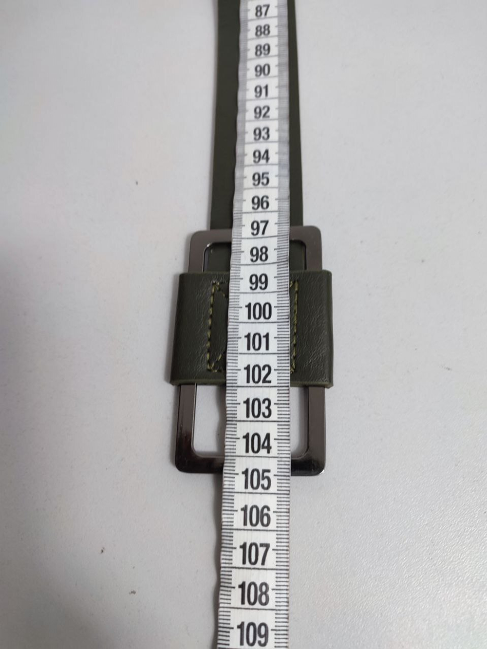 Ремень с интересной пряжкой, новый