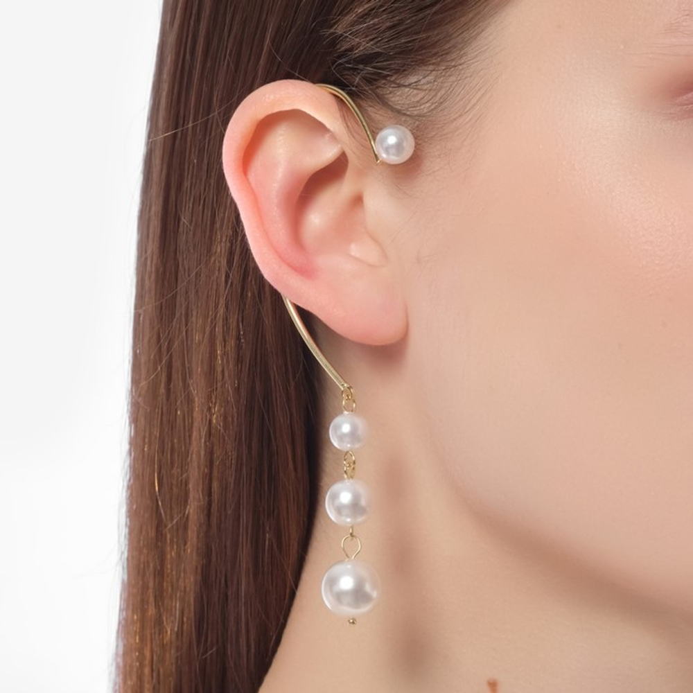 7113914 Серьга-кафф "Дуга" с жемчужными подвесками, позолота