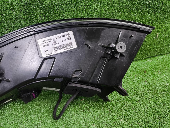 Фонарь левый внешний Porsche Macan 95b (2018-н.в.)