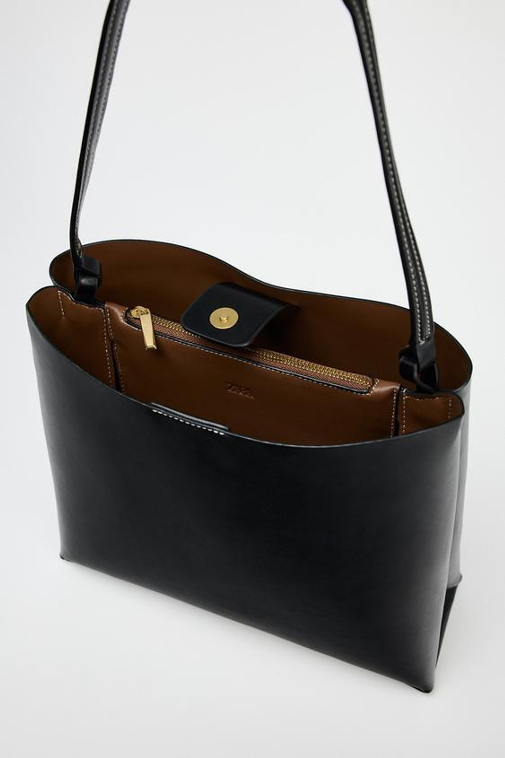 ZARA СУМКА-МЕШОК В МИНИМАЛИСТСКОМ СТИЛЕ, ЧЕРНЫЙ