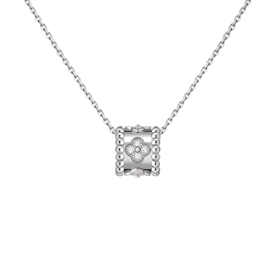 Подвеска VAN CLEEF &amp; ARPELS Perlee Clover