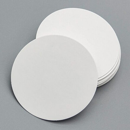 Картонный задник 66 мм., белый, глянцевый.