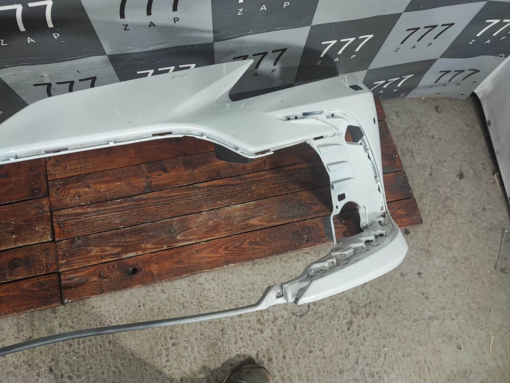 Бампер передний Toyota Camry (XV70) 21-нв Б/У Оригинал 5211906J20