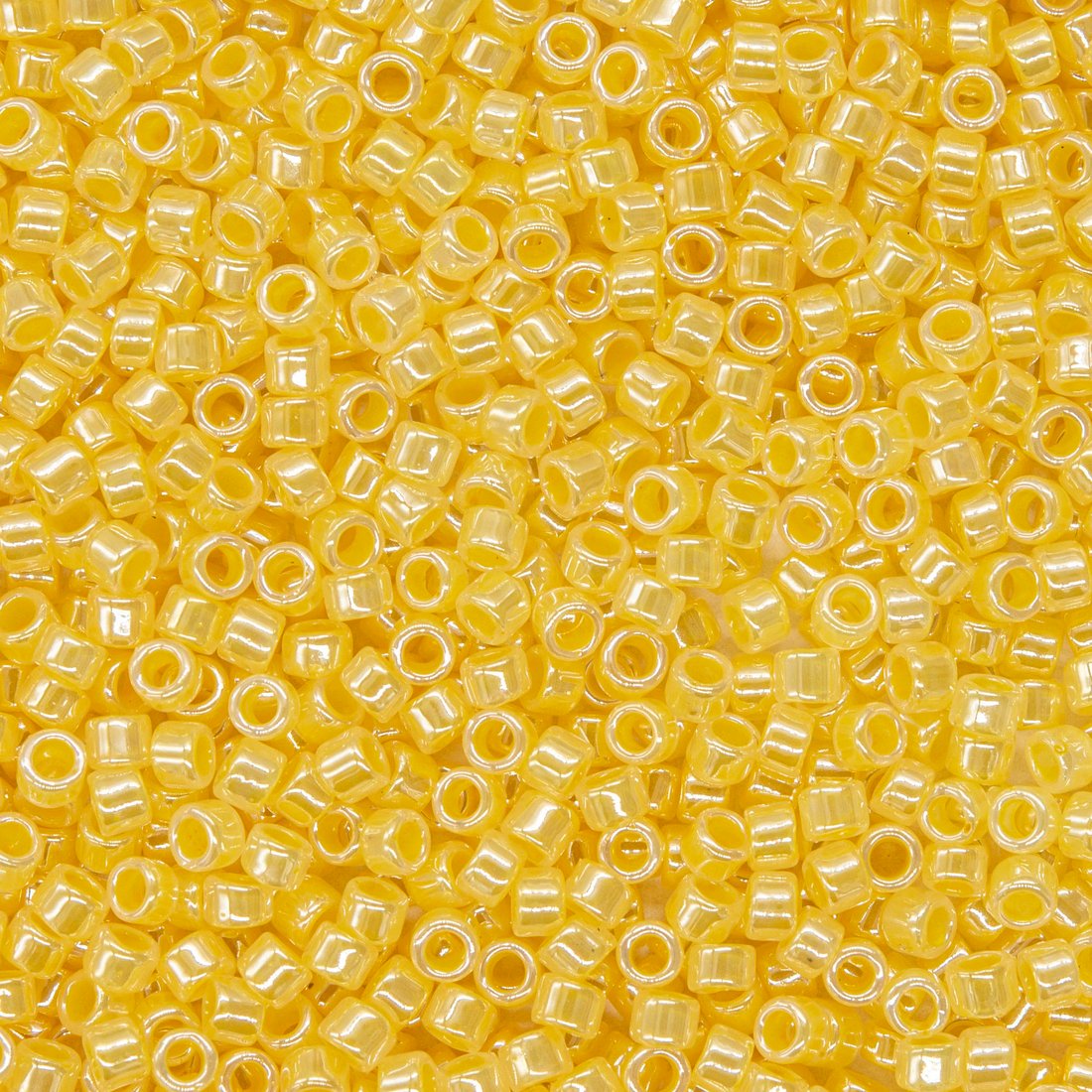 Японский бисер TOHO Treasure (№902), жемчужный глянцевый