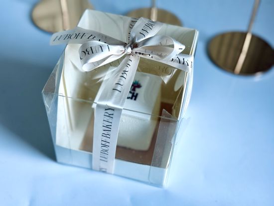 Пирожные с фотопечатью на День знаний воспитателю в подарок