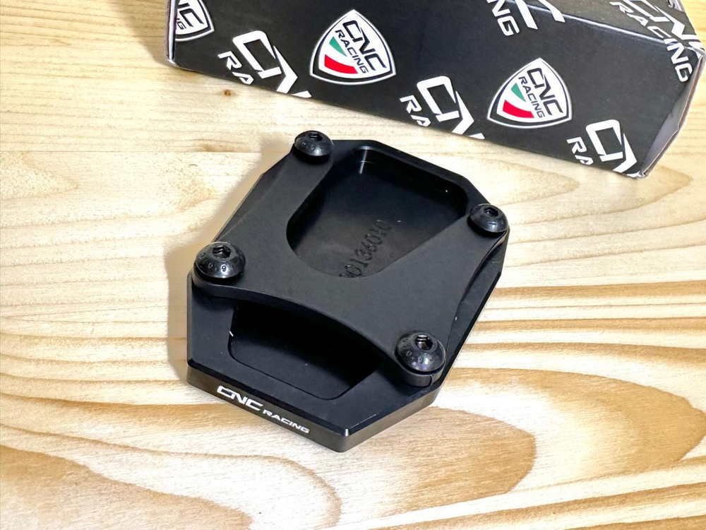 CNC Racing Расширитель боковой подножки Ducati Multistrada V4 BM507