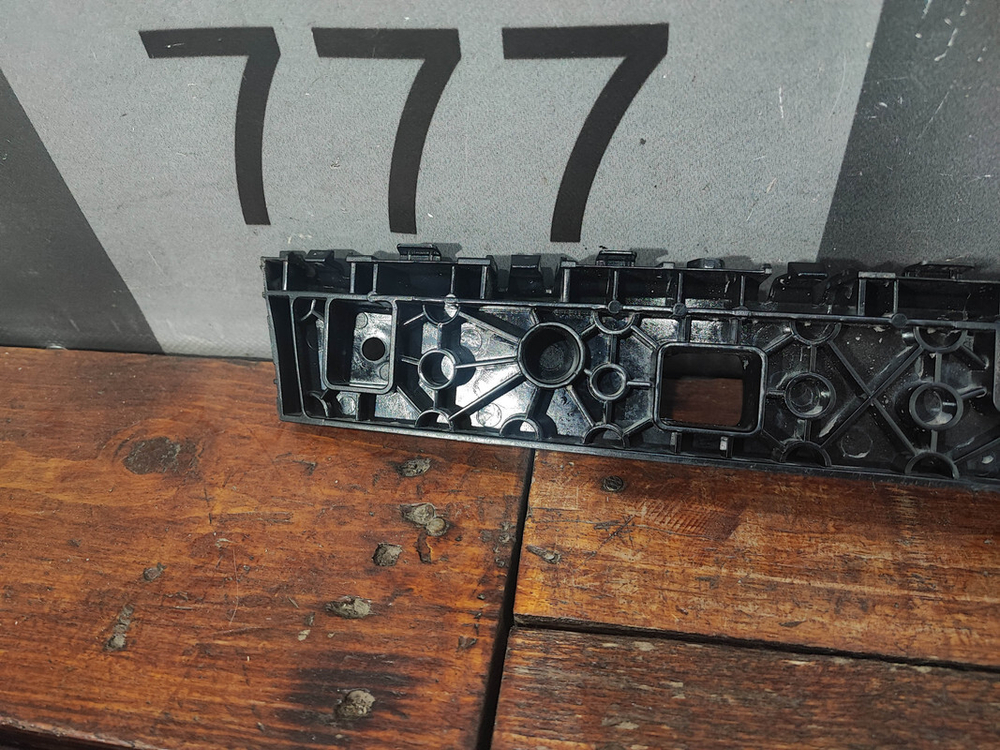 Кронштейн заднего бампера правый Haval Jolion 21-нв Б/У Оригинал 2804103XST01A