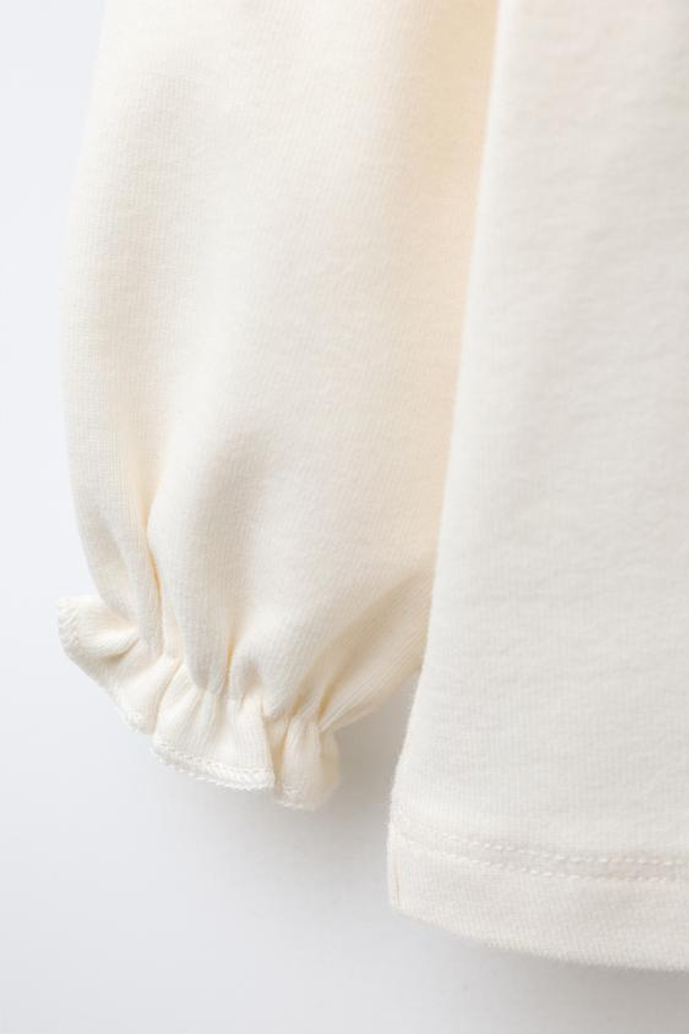 ZARA ТЕПЛЫЙ ЛОНГСЛИВ С ВЫШИТЫМ ВОРОТНИКОМ, ЭКРЮ