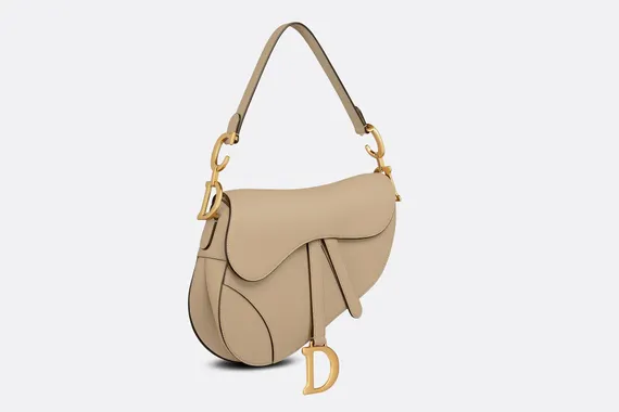 Сумка Dior Saddle с ремнем кремовый