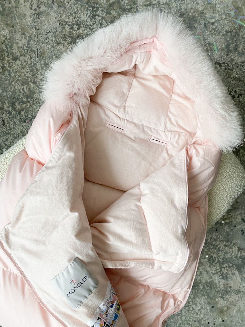 Пуховый конверт Moncler, 68