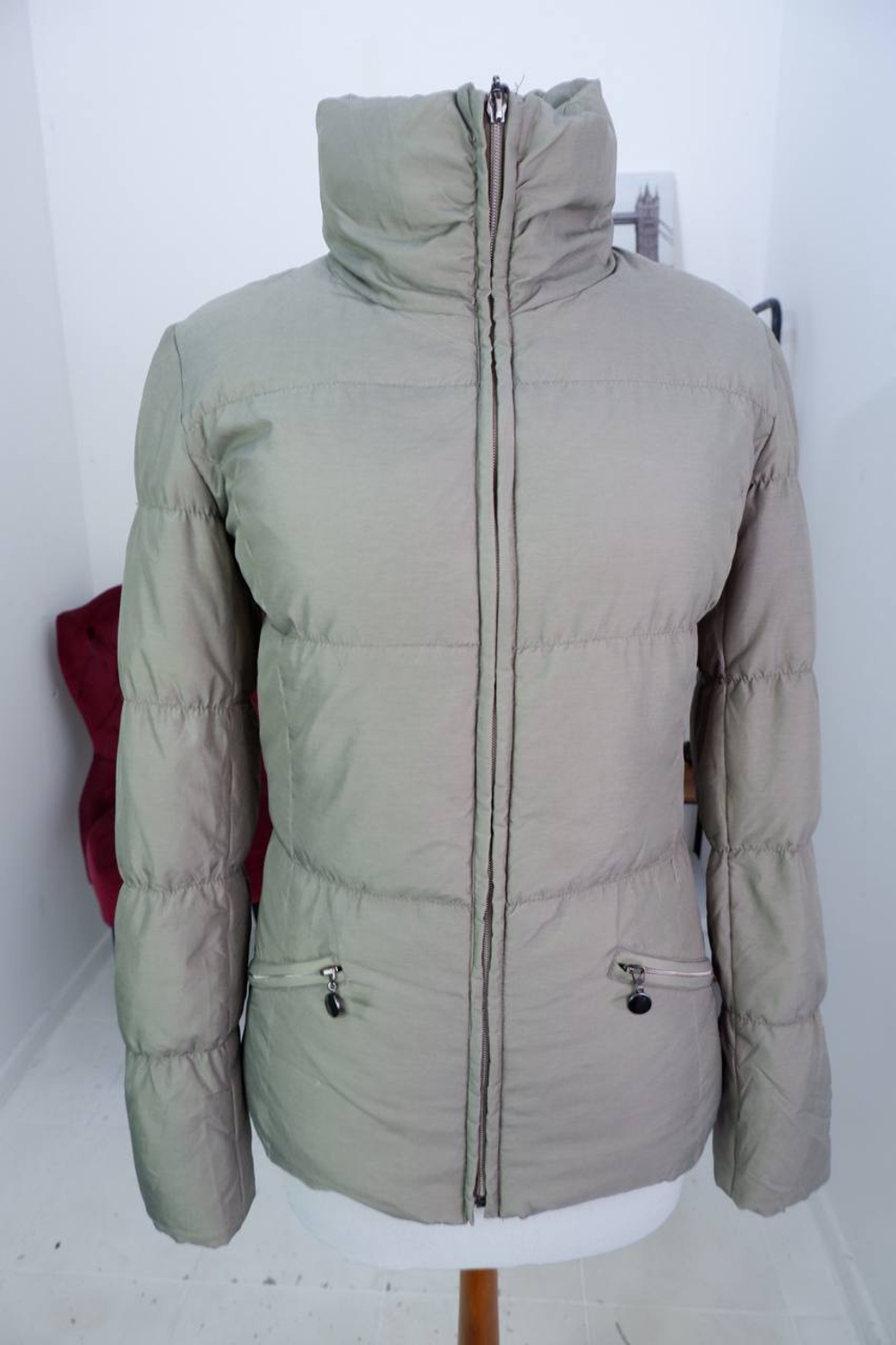 Куртка Ostin для осенних прогулок, маркировка S, визуально на 44 размер