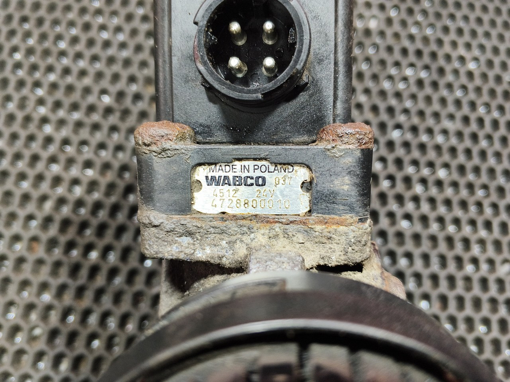 Кран уровня пола главный