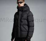 Пуховик Madeira Moncler черного цвета