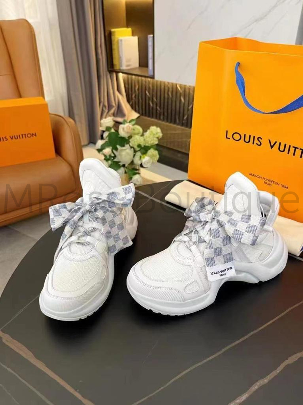 Женские Белые Кроссовки LV Archlight Louis Vuitton (Луи Виттон) с шнурком лентой