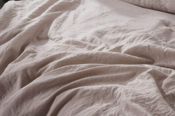 Покрывало 230x250 и 2 наволочки 50х70 Sofi De MarkO Наоми розовое