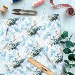 Ткань лён размытые акварельные листья и цветы