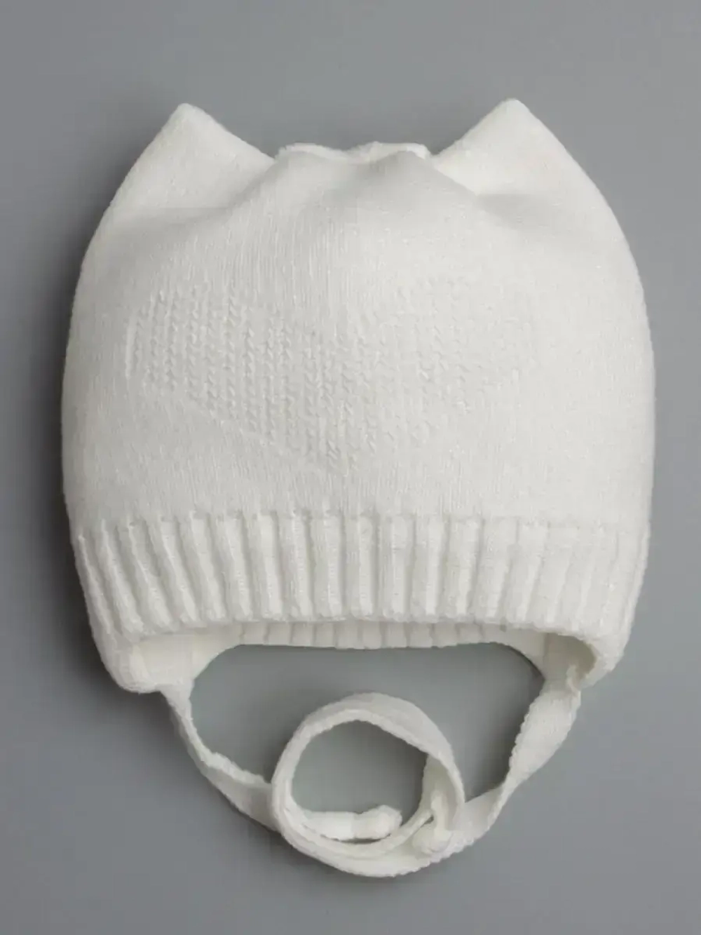 Шапка для девочки с ушками осенняя