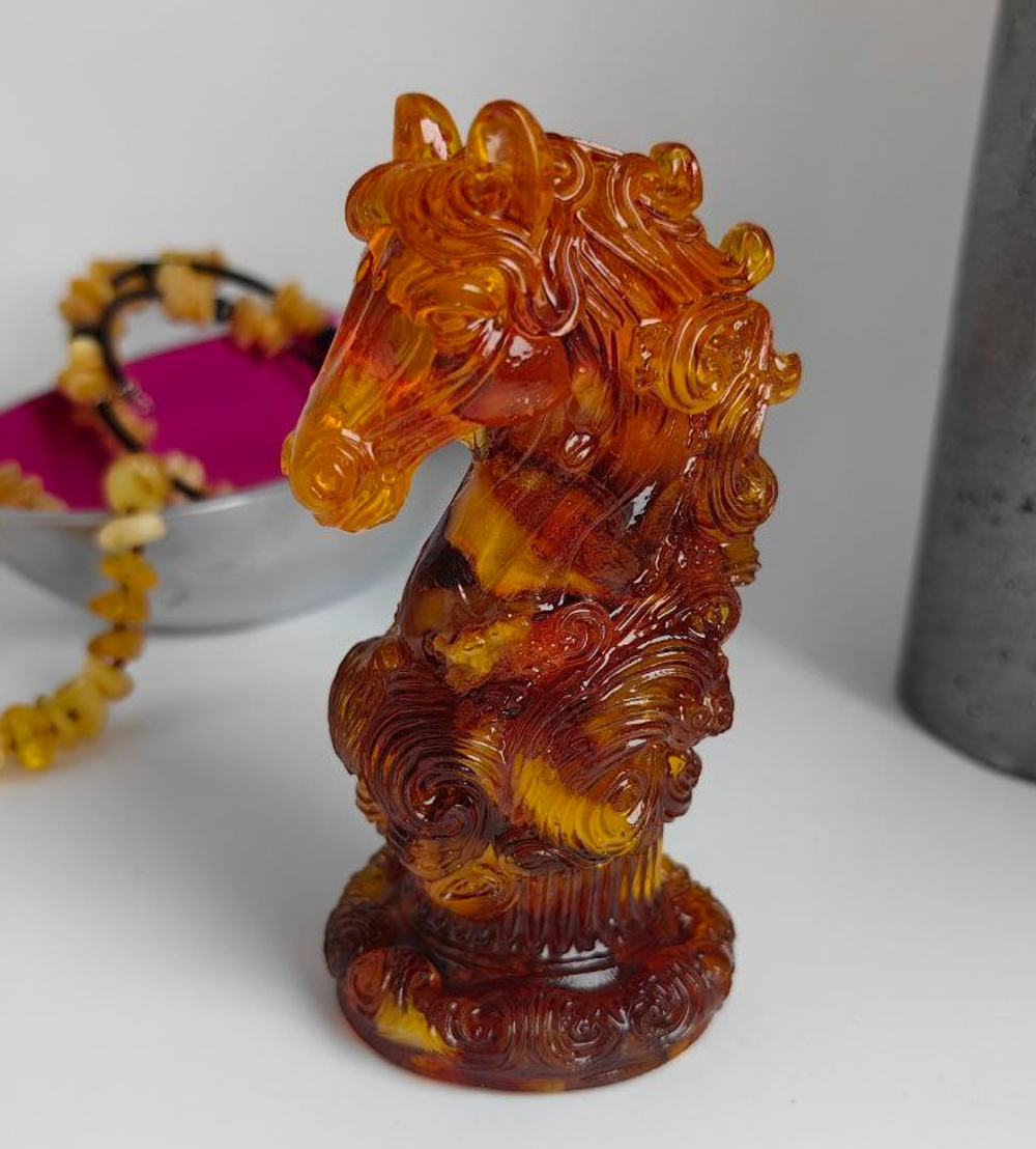 Конь кудрявый