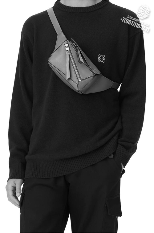 Нагрудная сумка Loewe