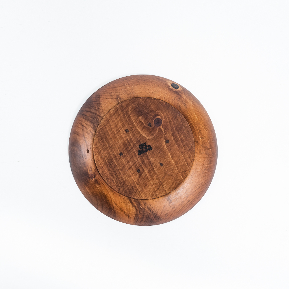 Деревянная плоская тарелка Art of Siberia из сибирского кедра серии ЛОТОС T155