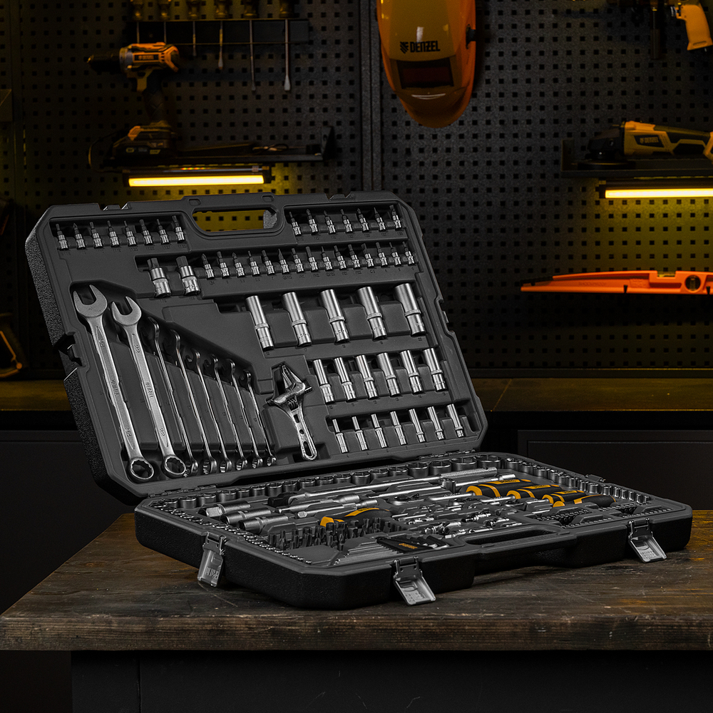 Набор инструментов, 1/2", 1/4", 3/8", CrV, S2, пластиковый кейс, 216 предметов Denzel