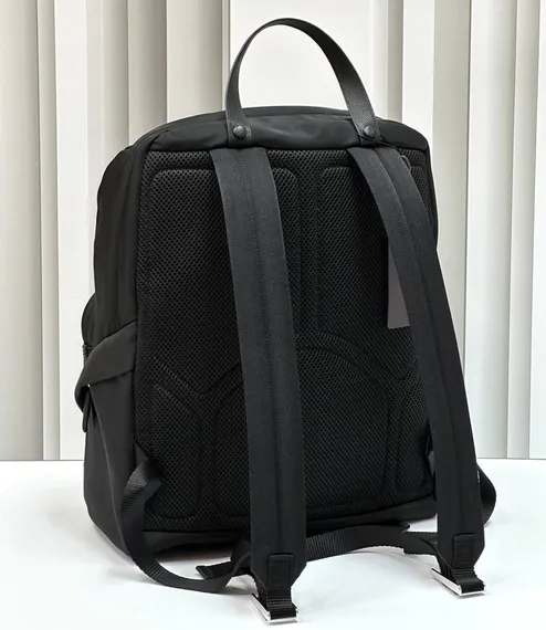 Рюкзак Prada Re-nylon и сафьяновой кожи, черный
