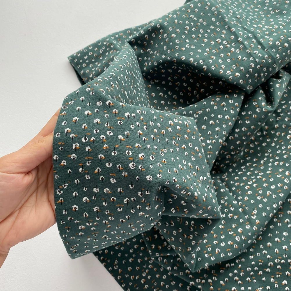 Фланель Деревья на изумрудном фоне