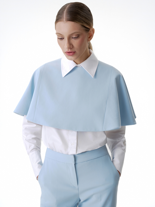 Накидка костюмная голубая