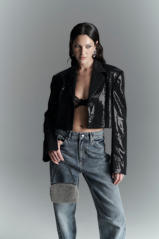 Жакет укороченный из пайеток