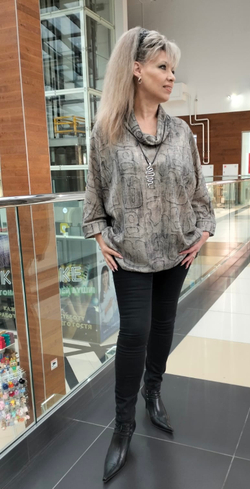 Блузон-туника с хомутом