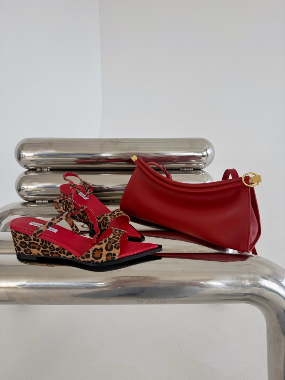 Сумка багет MISSU