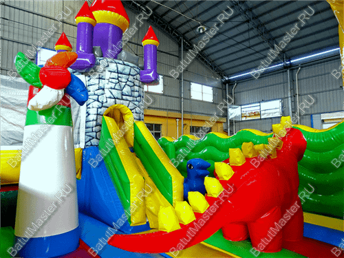 Большой надувной батут "Средневековье" 8*8*5 м