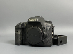 Canon EOS 7D 111.000 кадров