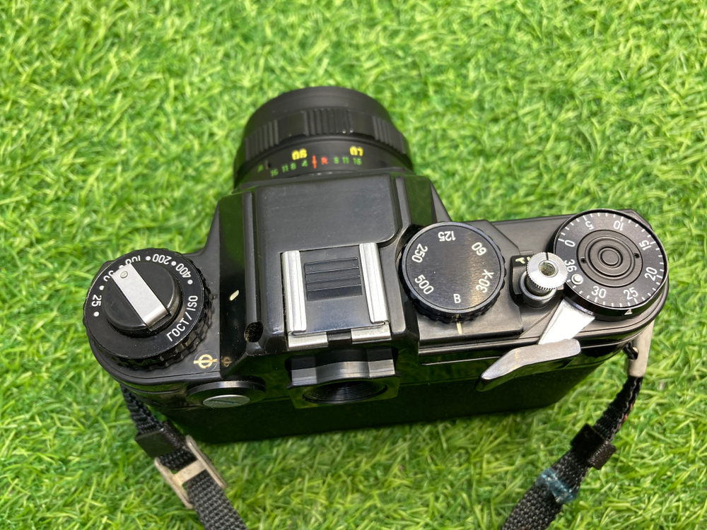 Helios-44M-6