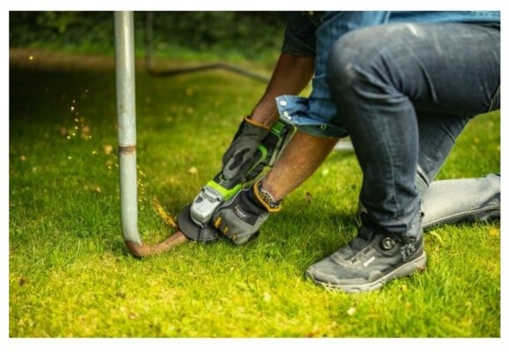 УШМ GREENWORKS GD24AGK2 в компл. с АКБ 2Ач. и ЗУ (3200207UA)