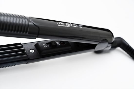 Утюжок MASTER Professional MP-111 гофре мини черный