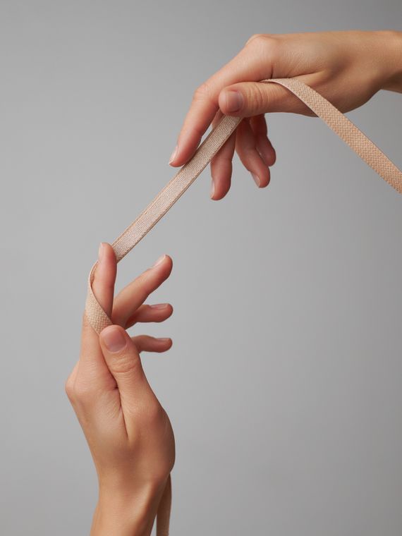 775 740/10 ОПТ Бретель глянец Lauma Fabrics, 10 мм, бежевый 775