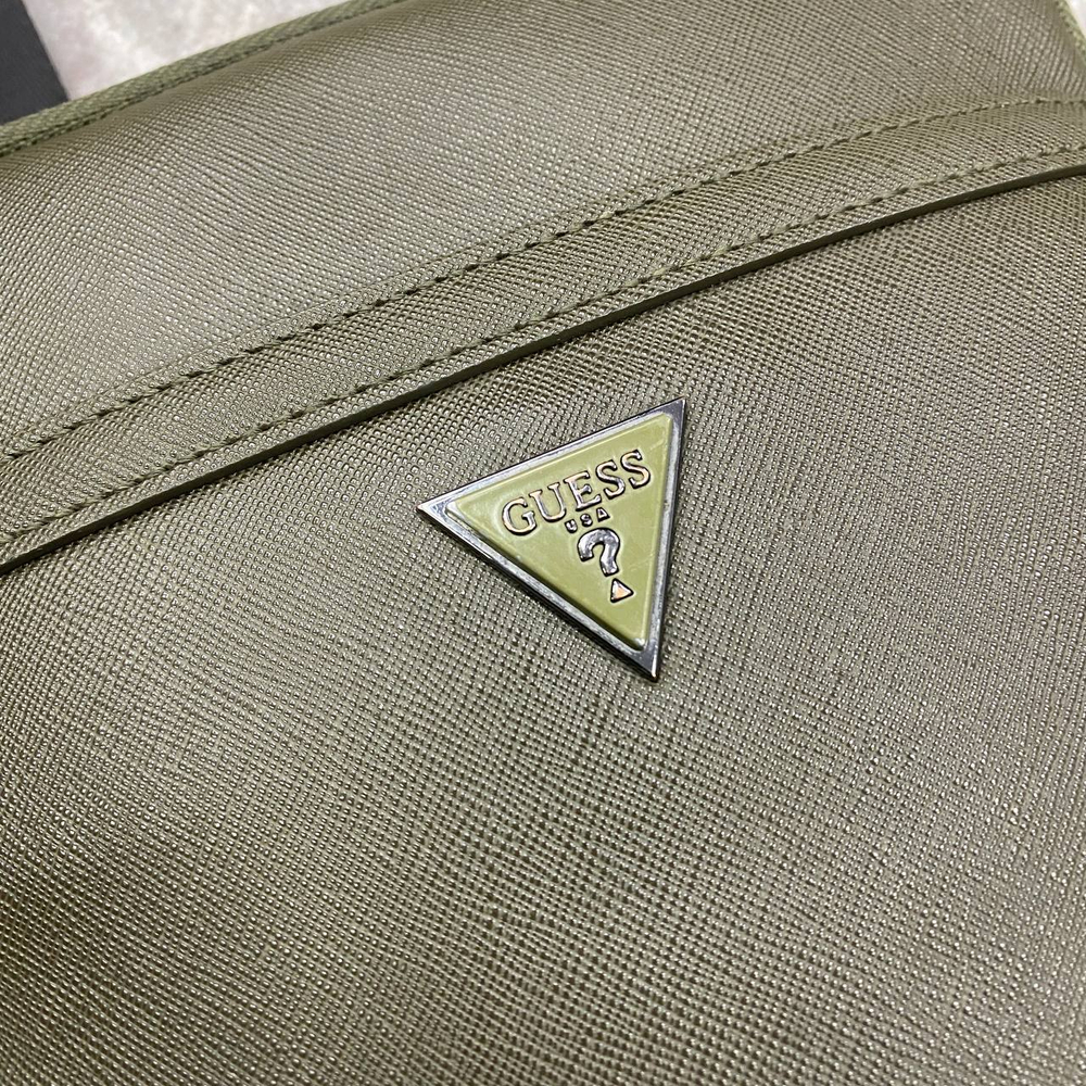 Сумка Guess